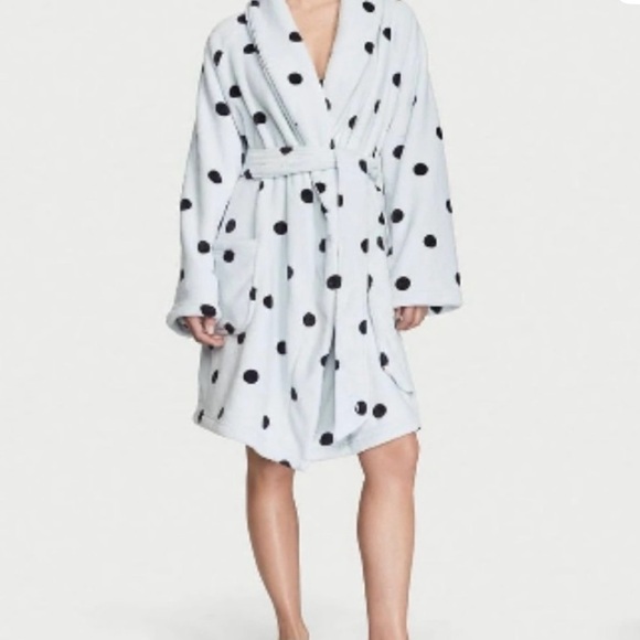 Victoria’s Secret Women's Polka Dot Robe - Picture 3 of 4
